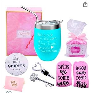 FRIENDS WINE TUMBLER GIFT SET